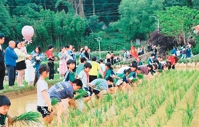 体育激情, 生动实践, 四川省第三 体育激情, 生动实践, 四川省第三