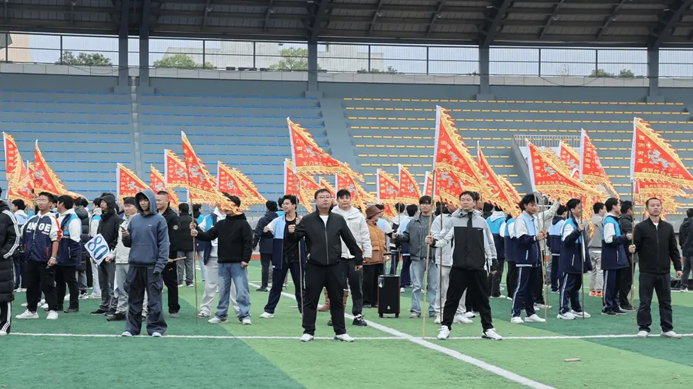 被誉为, 新呈现 被誉为, 新呈现